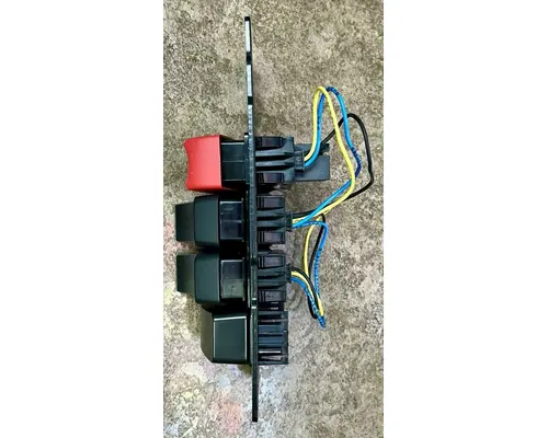 KENWORTH T680 Switch, misc 