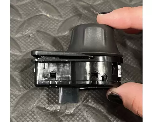 KENWORTH T680 Switch, misc 