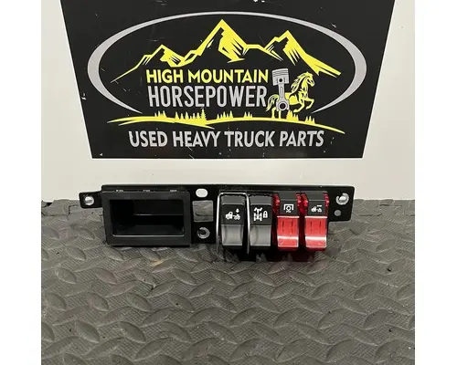 KENWORTH T680 Switch, misc 
