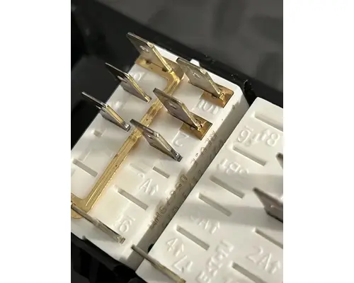 KENWORTH T680 Switch, misc 