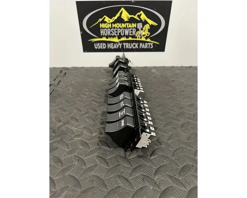 KENWORTH T680 Switch, misc 