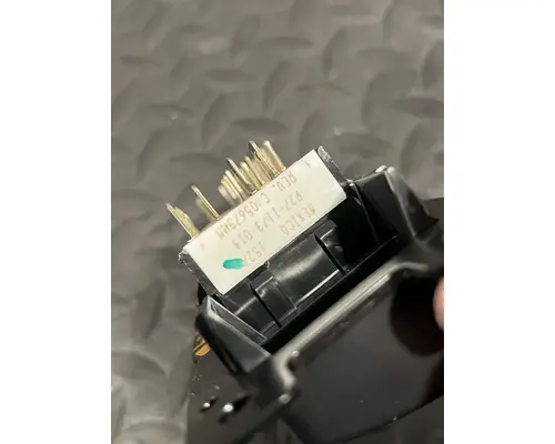 KENWORTH T680 Switch, misc 