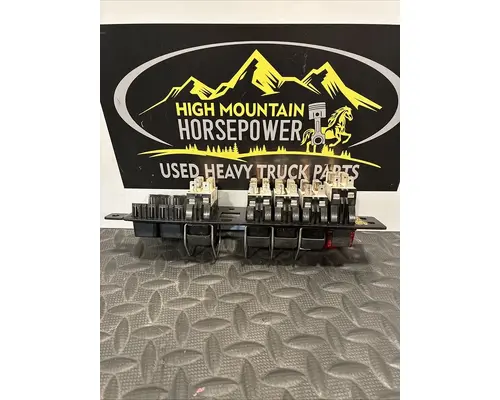 KENWORTH T680 Switch, misc 