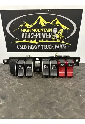 KENWORTH T680 Switch, misc 