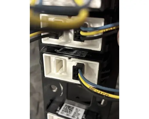 KENWORTH T680 Switch, misc 