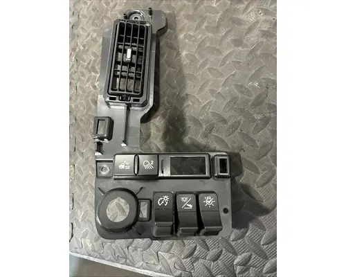 KENWORTH T680 Switch, misc 
