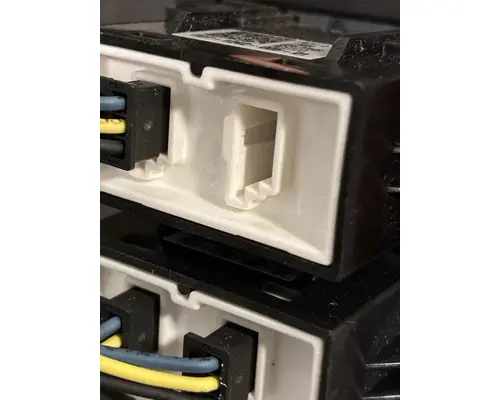 KENWORTH T680 Switch, misc 