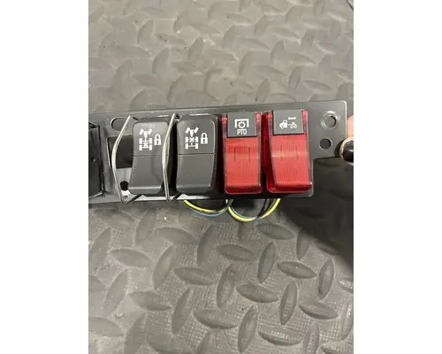 KENWORTH T680 Switch, misc 