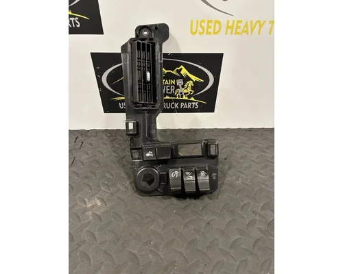 KENWORTH T680 Switch, misc 