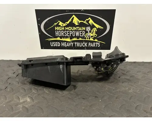 KENWORTH T680 Switch, misc 