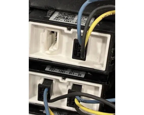 KENWORTH T680 Switch, misc 