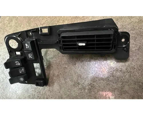 KENWORTH T680 Switch, misc 