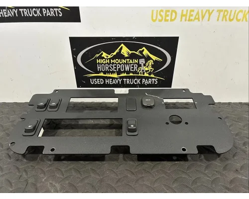 KENWORTH T680 Switch, misc 