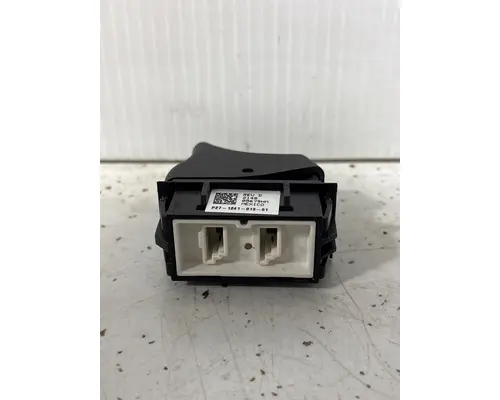 KENWORTH T680 Switch Components