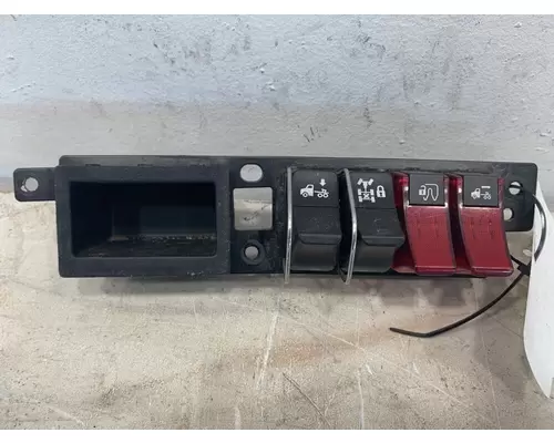 KENWORTH T680 Switch Panel