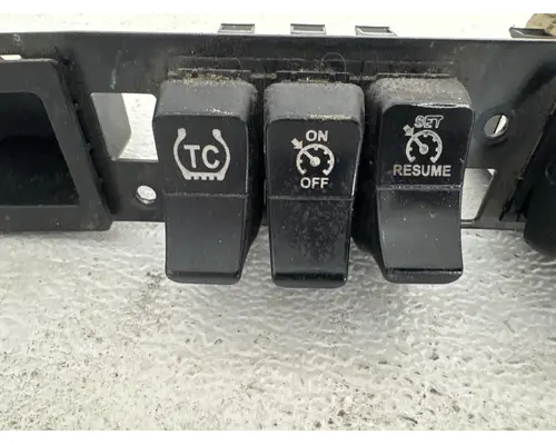 KENWORTH T680 Switch Panel