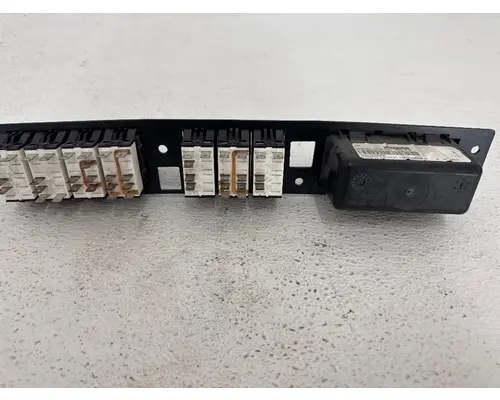 KENWORTH T680 Switch Panel