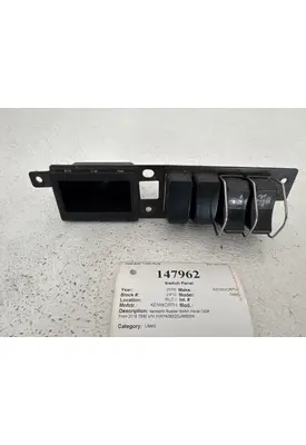 KENWORTH T680 Switch Panel