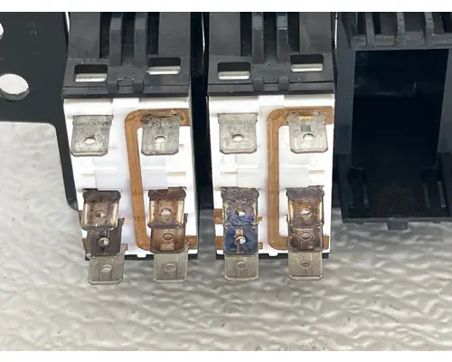 KENWORTH T680 Switch Panel