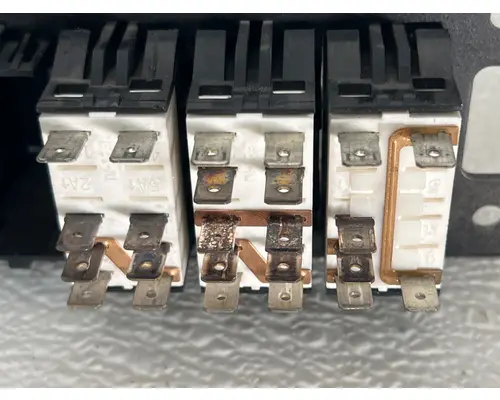 KENWORTH T680 Switch Panel