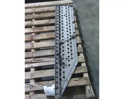 KENWORTH T680 TANK STEP