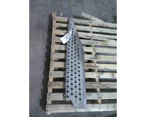 KENWORTH T680 TANK STEP