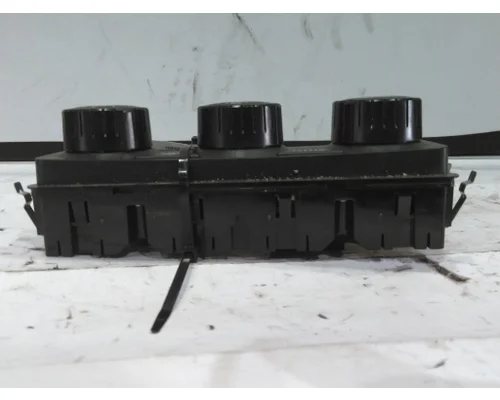 KENWORTH T680 TEMPERATURE CONTROL