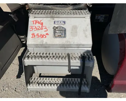 KENWORTH T680 TOOL BOX