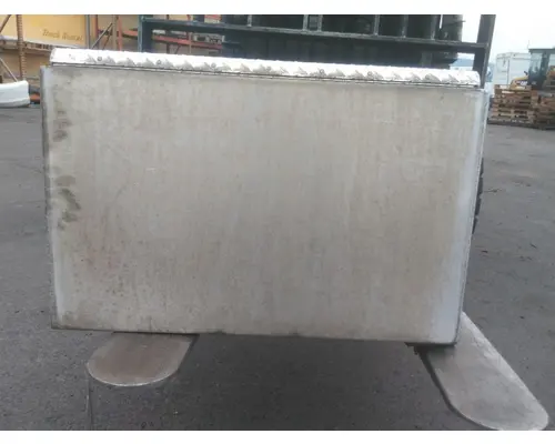 KENWORTH T680 TOOL BOX