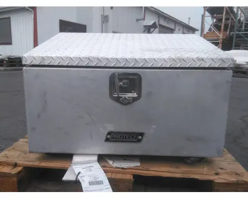 KENWORTH T680 TOOL BOX