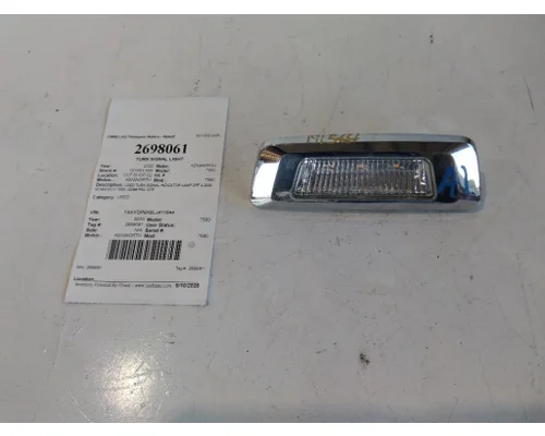 KENWORTH T680 TURN SIGNAL LIGHT