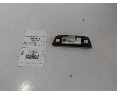 KENWORTH T680 TURN SIGNAL LIGHT