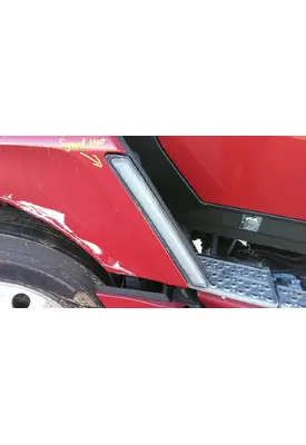 KENWORTH T680 TURN SIGNAL LIGHT