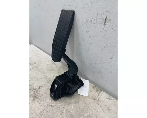 KENWORTH T680 Throttle Pedal