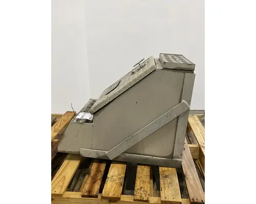 KENWORTH T680 Tool Box