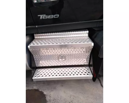 KENWORTH T680 Tool Box