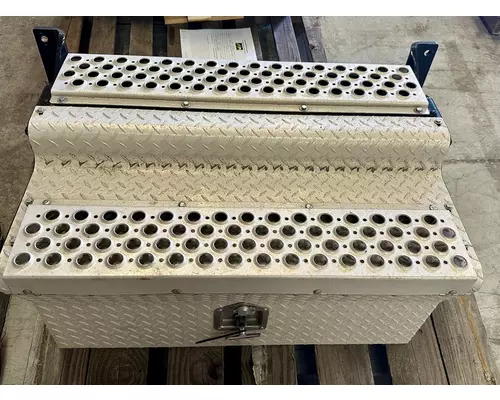 KENWORTH T680 Tool Box