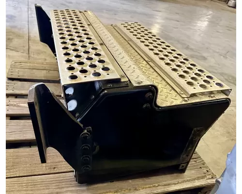 KENWORTH T680 Tool Box
