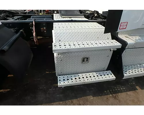 KENWORTH T680 Tool Box