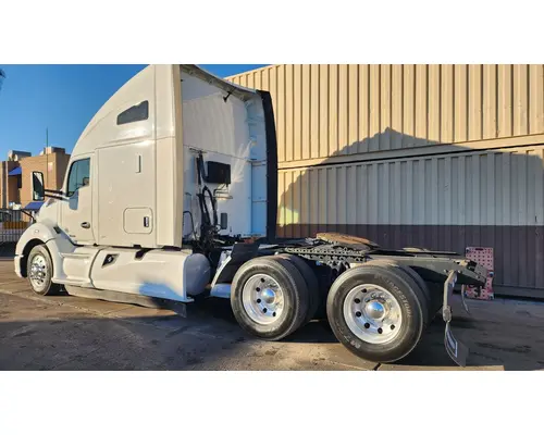 KENWORTH T680 Vehicle For Sale