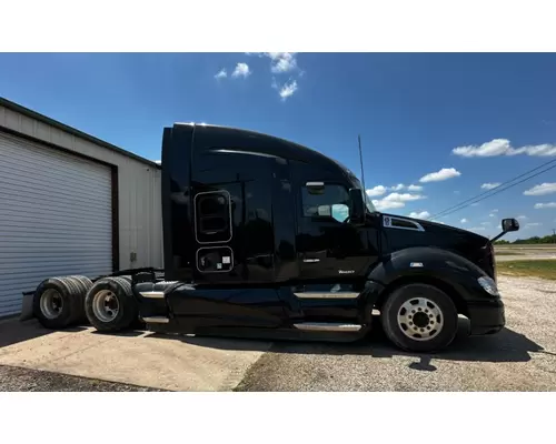 KENWORTH T680 Vehicle For Sale