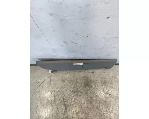 KENWORTH T680 Visor