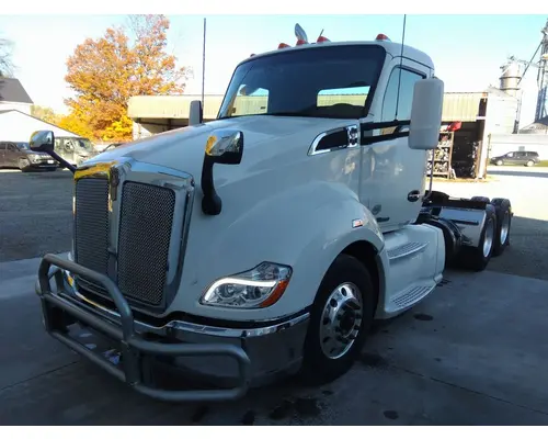 KENWORTH T680 WHOLE TRUCK FOR RESALE