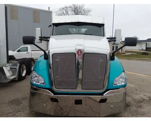 KENWORTH T680 WHOLE TRUCK FOR RESALE