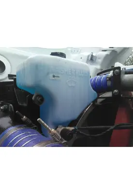 KENWORTH T680 WINDSHIELD WASHER RESERVOIR