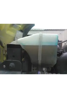 KENWORTH T680 WINDSHIELD WASHER RESERVOIR