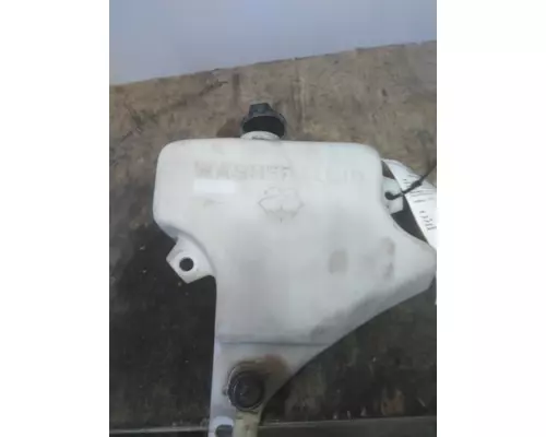 KENWORTH T680 WINDSHIELD WASHER RESERVOIR