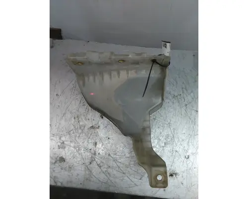 KENWORTH T680 WINDSHIELD WASHER RESERVOIR