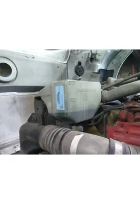KENWORTH T680 WINDSHIELD WASHER RESERVOIR