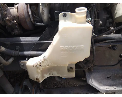 KENWORTH T680 WINDSHIELD WASHER RESERVOIR